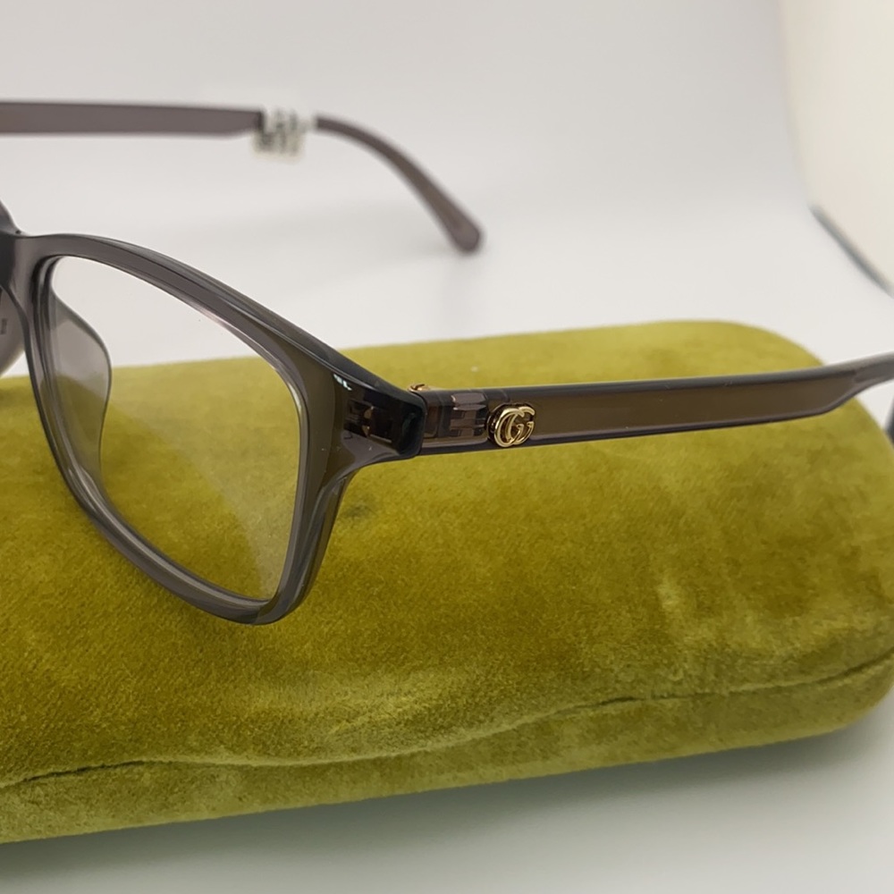 Gucci Eyeglasses - Picture 3 of 7